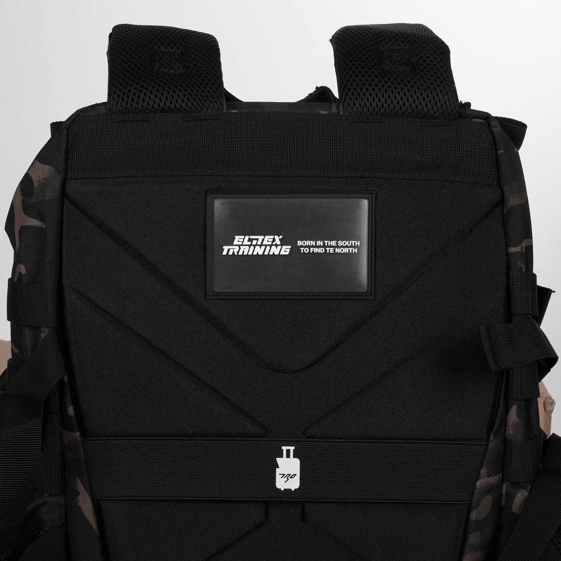 25L_NEGRO_CAMUFLAJE_-_DETALLE5_1800x1800