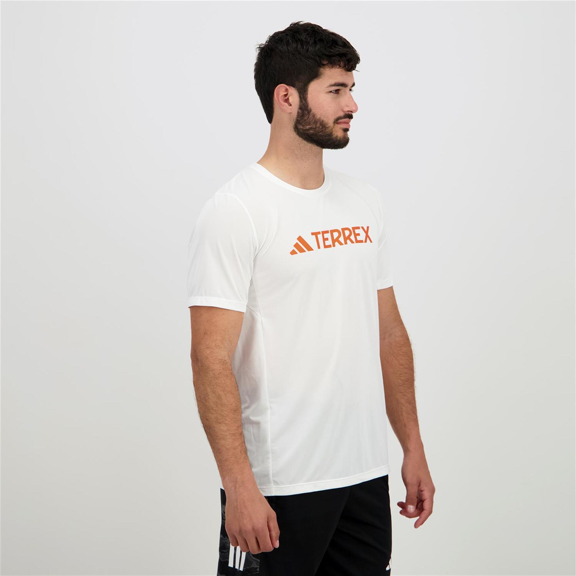 adidas-mt-log-tech_0389816_03_4_281577675